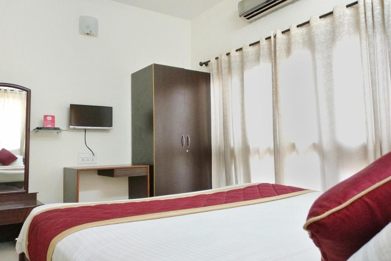 Super Oyo Capital O Premium Hotel Victoria Heights Near Sri Someshwara Swami Temple Bangalore Exterior foto